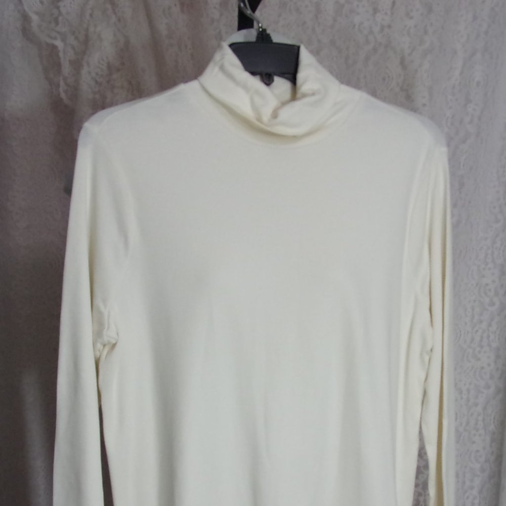 White Stag Ivory Cream Turtleneck Top